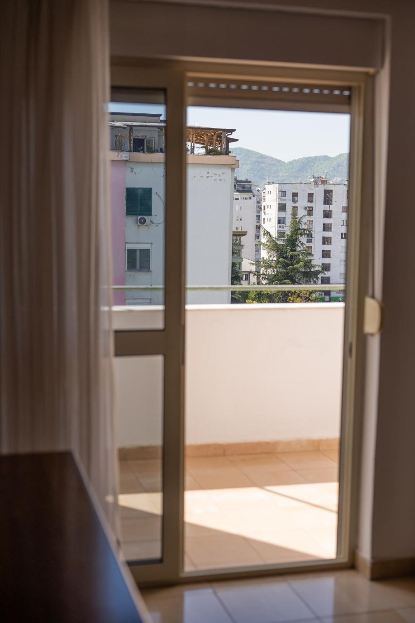 Vintage Blloku Apartment Тирана Экстерьер фото